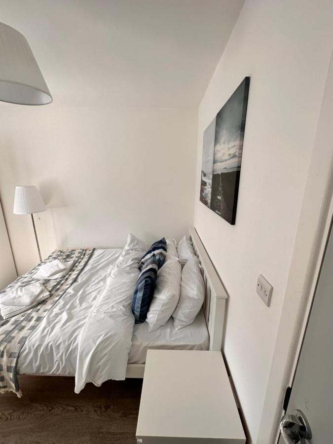 Double And Single Rooms In Bromley By Bow 伦敦 外观 照片